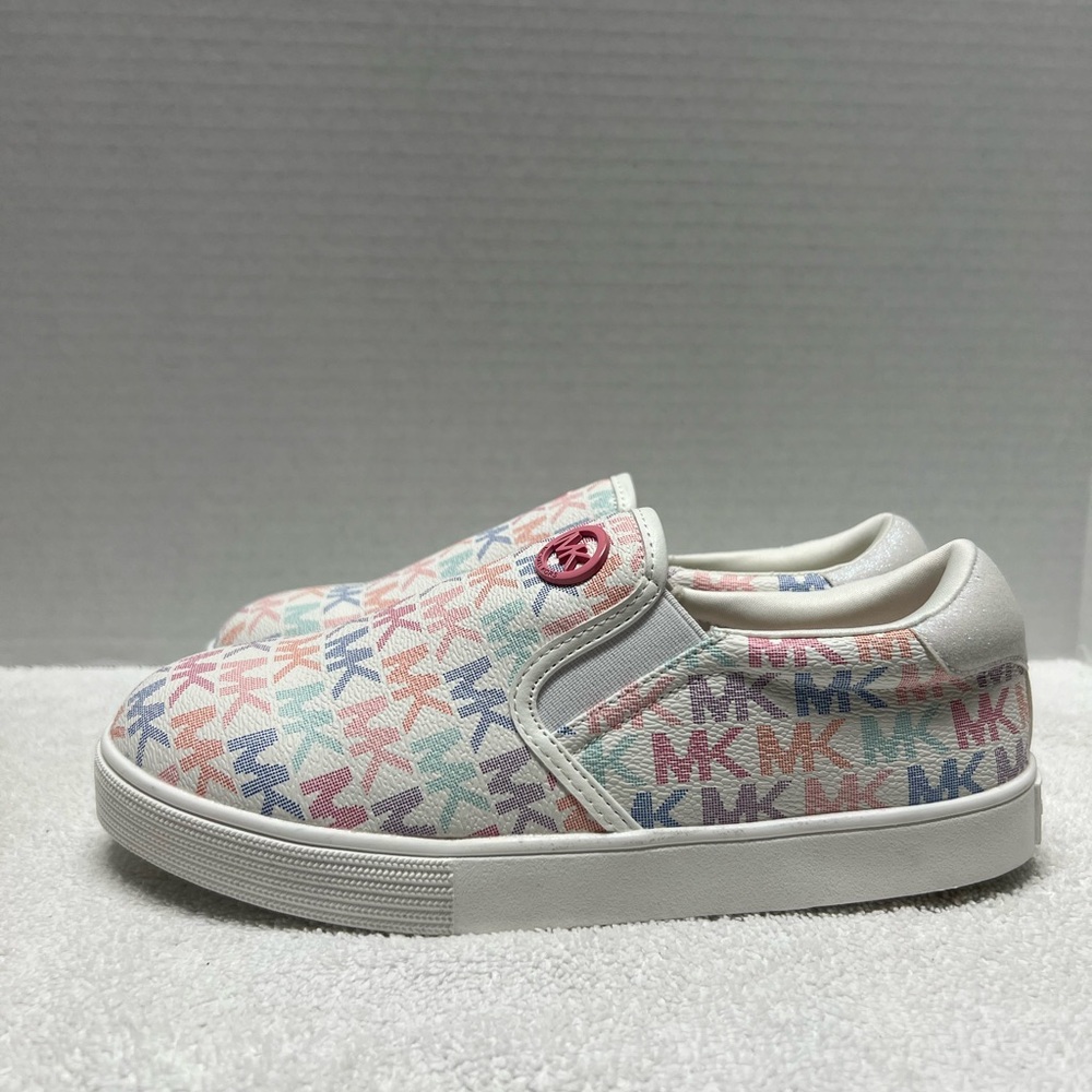 Michael Kors Slip-Ons Shoes (Women’s Size 4)